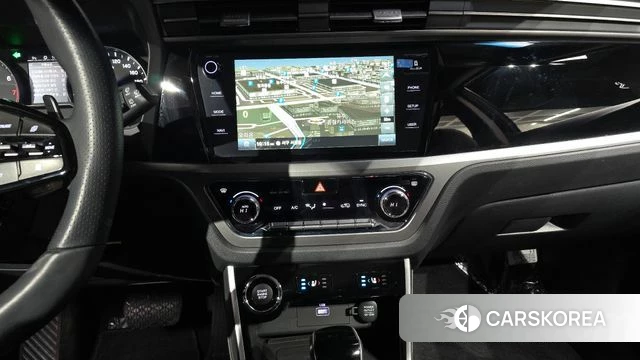 Ssangyong Beautiful Korando 2024 Серебристо-серый из Кореи, фото 5