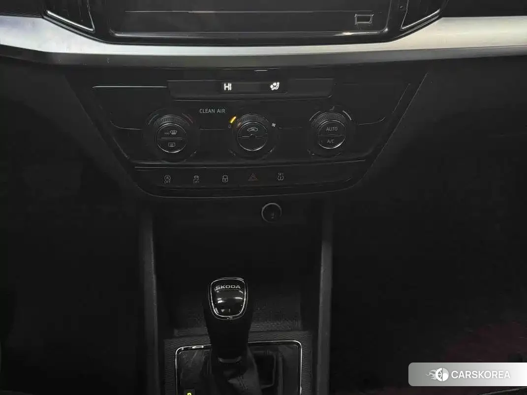 Skoda Komick 2022 Белый из Китая, фото 5