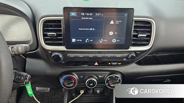 Hyundai Venue 2022 Белый из Кореи, фото 5