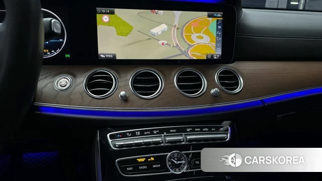 Mercedes-Benz E-Class W213 2020 Белый из Кореи, фото 5