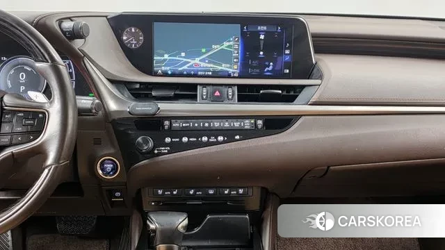 Lexus ES300h 7th generation 2018 Черный из Кореи, фото 5