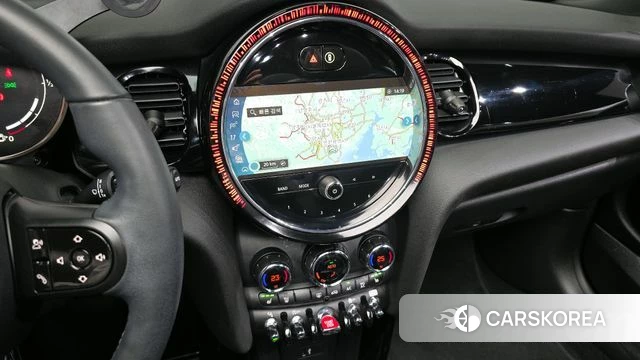 Mini Cooper Convertible 2024 Красный из Кореи, фото 5