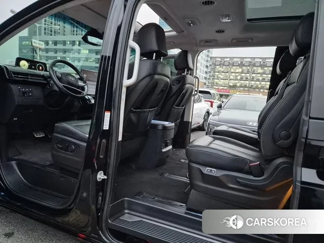 Hyundai Staria 2021 Черный из Кореи, фото 5