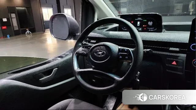 Hyundai Staria 2021 Серебряный из Кореи, фото 5