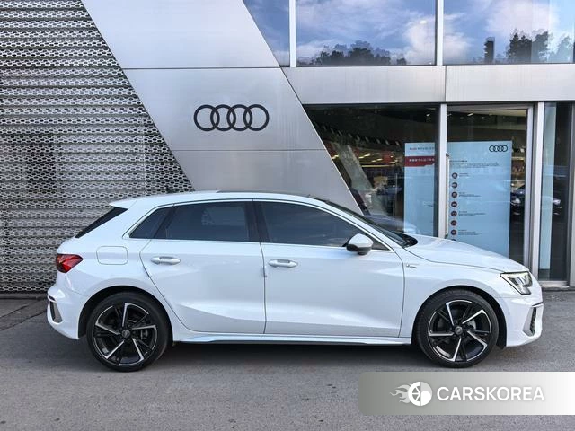 Audi A3 2021 Белый из Китая, фото 5