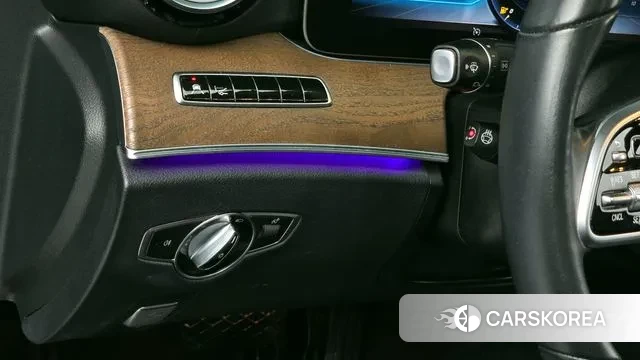 Mercedes-Benz E-Class W213 2018 Черный из Кореи, фото 5