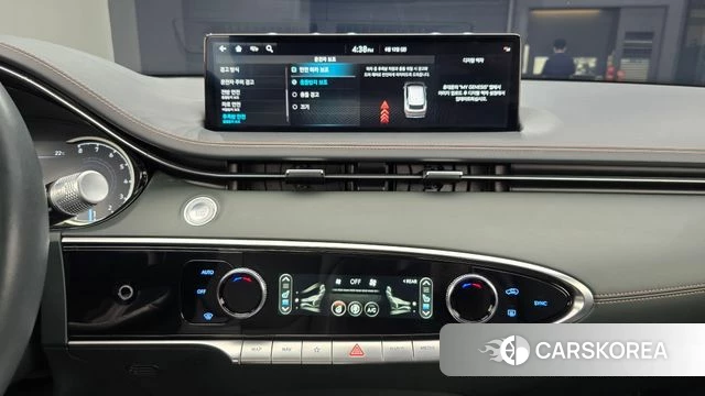 Genesis GV70 2023 Белый из Кореи, фото 5