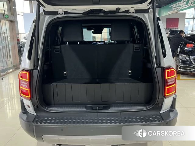Toyota Prado 2025 Белый из Китая, фото 5