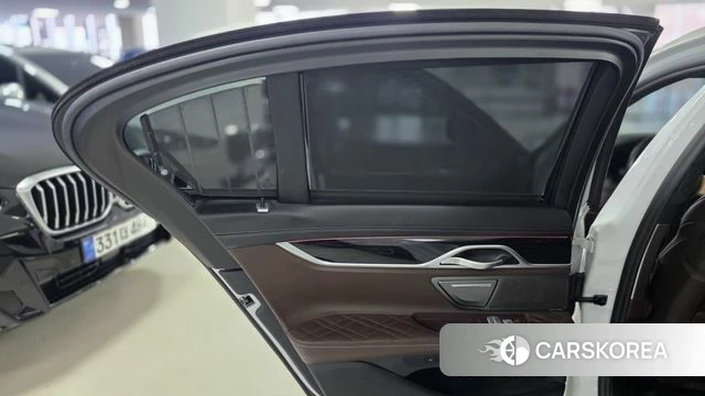 BMW 7 Series (G11) 2021 Жемчужный двухцветный из Кореи, фото 5