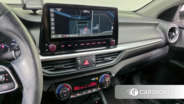 Kia The New K3 2nd generation 2021 Белый из Кореи, фото 5