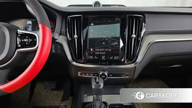 Volvo S60 3rd generation 2020 Белый из Кореи, фото 5