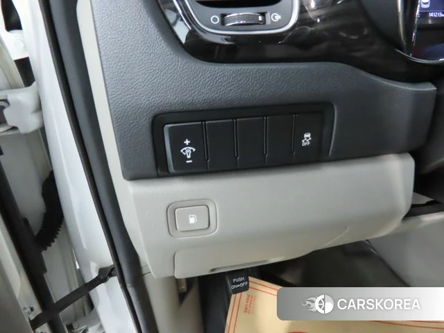 Kia The New Carnival 2019 Белый из Кореи, фото 5