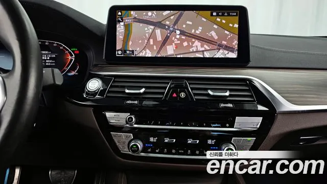 BMW 5 Series (G30) 2020 Белый из Кореи, фото 5