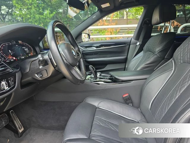 BMW 6 Series GT (G32) 2022 Серебристо-серый из Кореи, фото 5