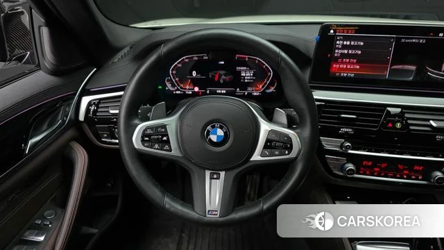 BMW 5 Series (G30) 2022 Белый из Кореи, фото 5