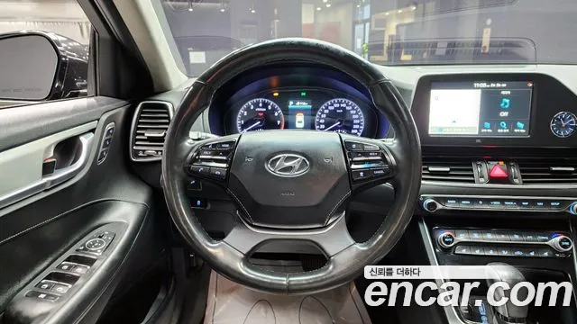 Hyundai Grandeur IG id 2367371 из Кореи 5