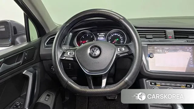 Volkswagen Tiguan second Generation 2018 Серый из Кореи, фото 5