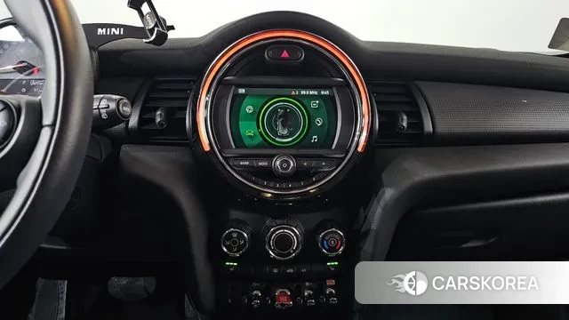 Mini Cooper 2020 Жемчужный цвет из Кореи, фото 5