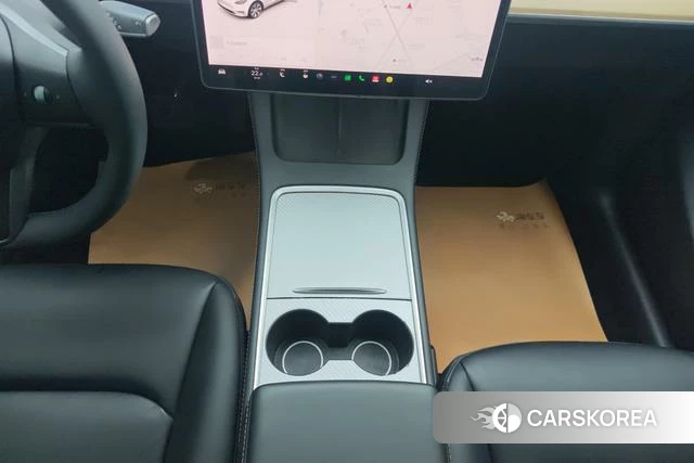 Tesla Model Y 2021 Черный из Китая, фото 5