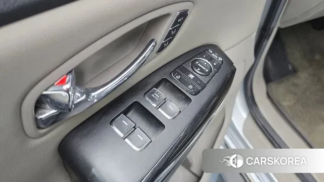 Kia The New Carnival 2018 Серебряный из Кореи, фото 5