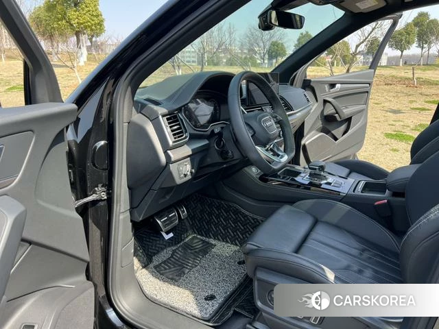 Audi Q5L 2024 Черный из Китая, фото 5