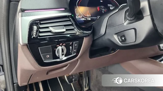 BMW 5 Series (G30) id 3492513 из Кореи 5