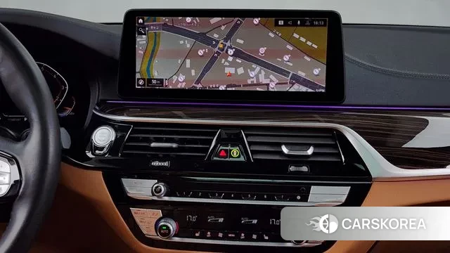 BMW 5 Series (G30) 2021 Белый из Кореи, фото 5