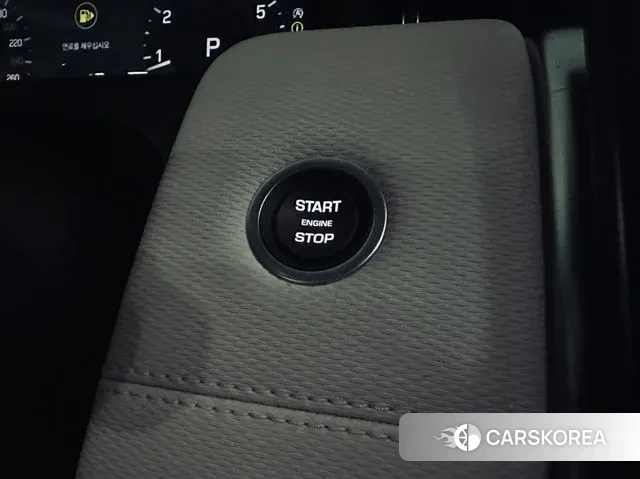 Land Rover Discovery Sports 2nd Generation 2025 Белый из Кореи, фото 5