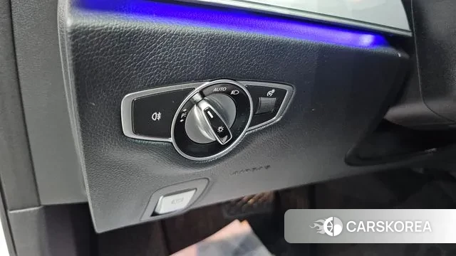 Mercedes-Benz E-Class W213 2021 Белый из Кореи, фото 5