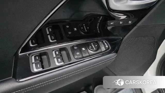 Kia Niro 2018 Белый из Кореи, фото 5