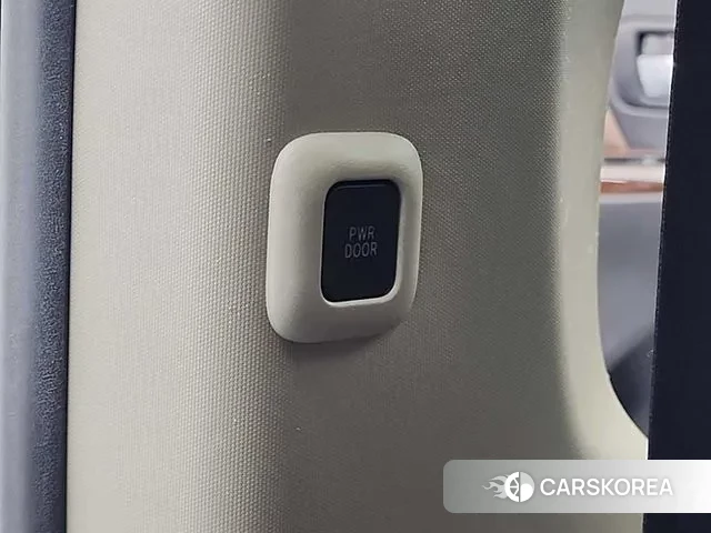 Toyota Sienna 2018 Серебряный из Кореи, фото 5