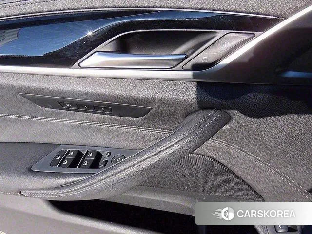 BMW 5 Series (G30) 2018 Черный из Кореи, фото 5