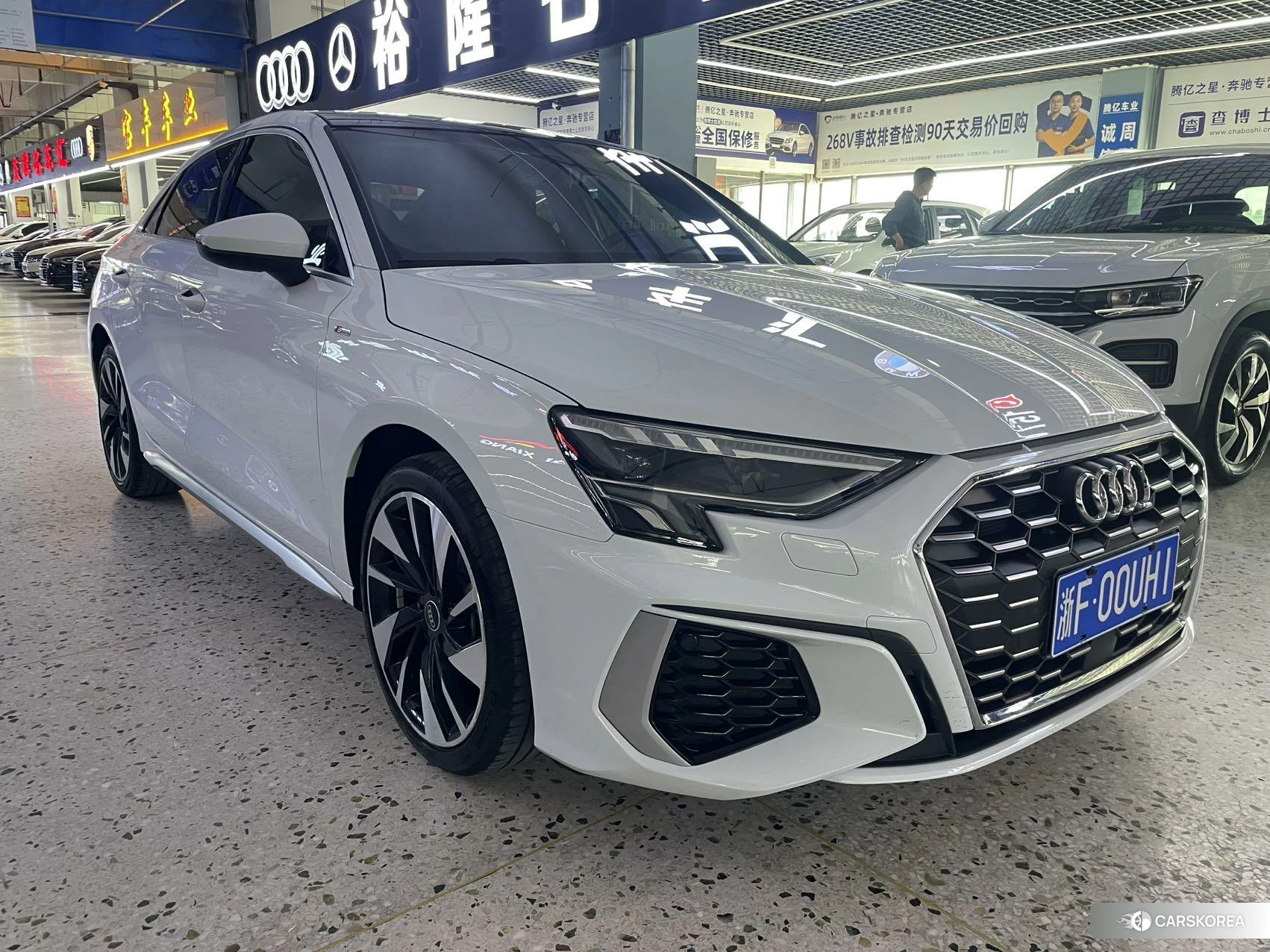 Audi A3 2023 Белый из Китая, фото 5