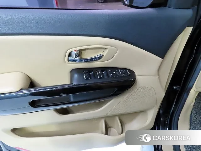 Kia The New Carnival 2018 Черный из Кореи, фото 5