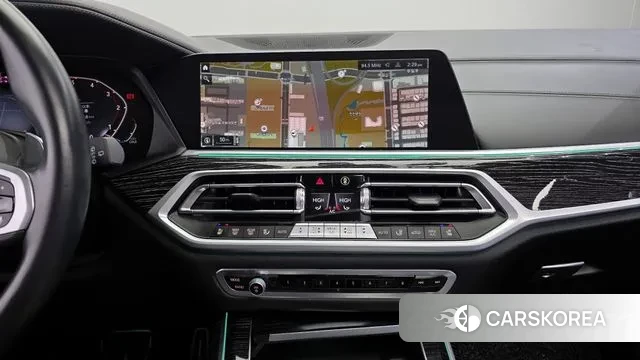 BMW X7 (G07) 2022 Белый из Кореи, фото 5