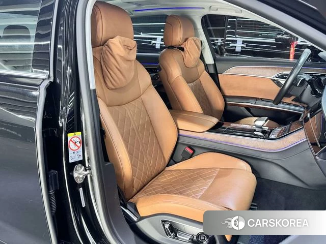 Audi A8 2023 Черный из Китая, фото 5