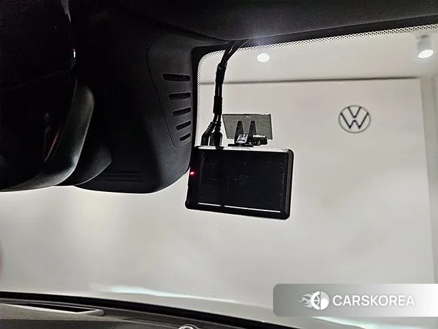 Volvo XC60 second Generation 2023 Серебристо-серый из Кореи, фото 5