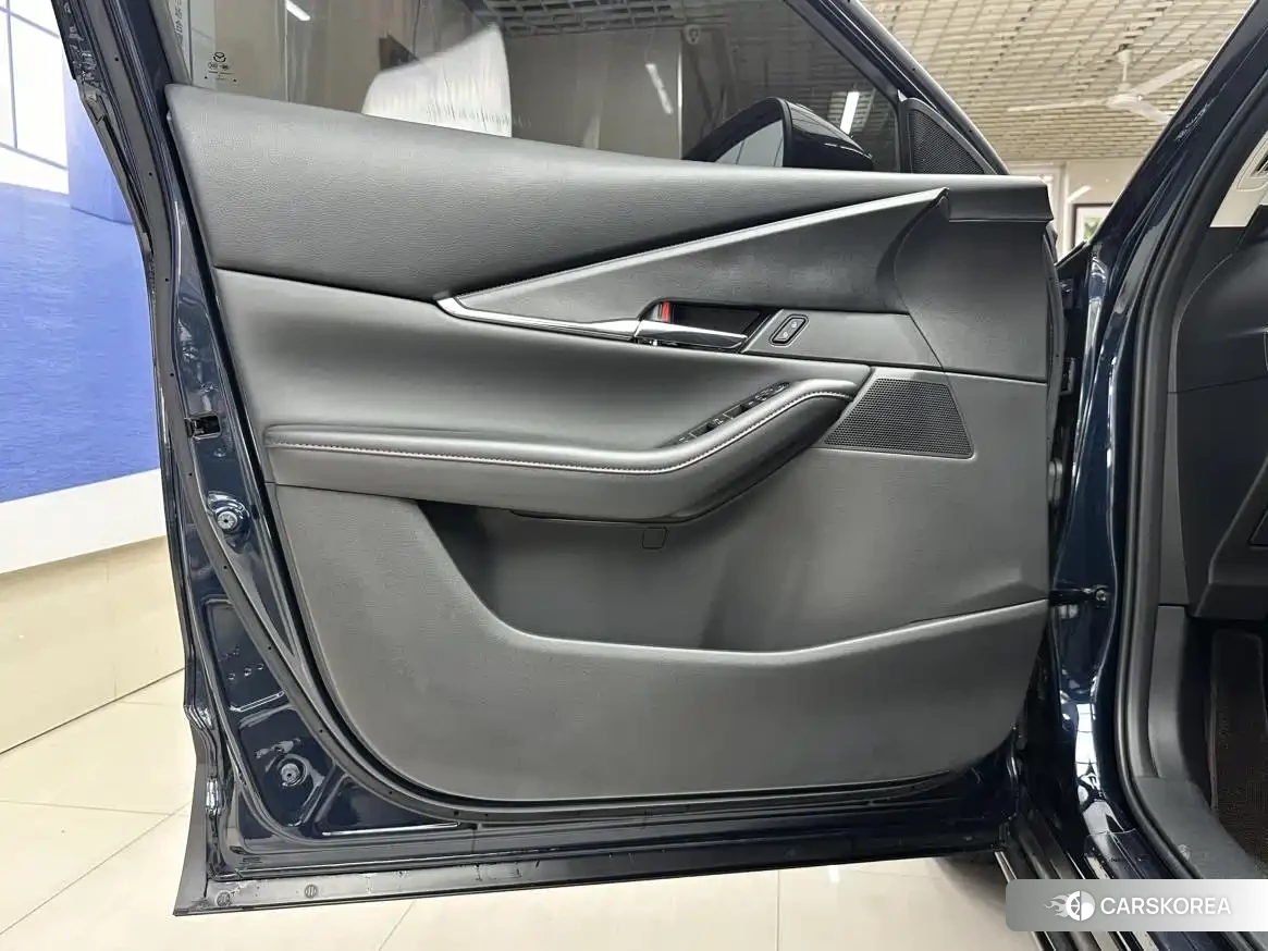 Mazda CX-30 2022 Синий из Китая, фото 5