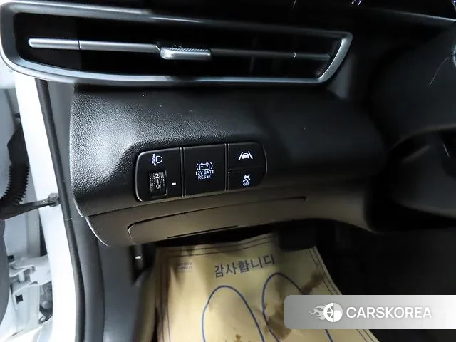 Hyundai Avante Hybrid (CN7) 2023 Белый из Кореи, фото 5