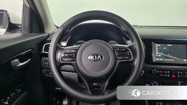 Kia Niro 2018 Белый из Кореи, фото 5