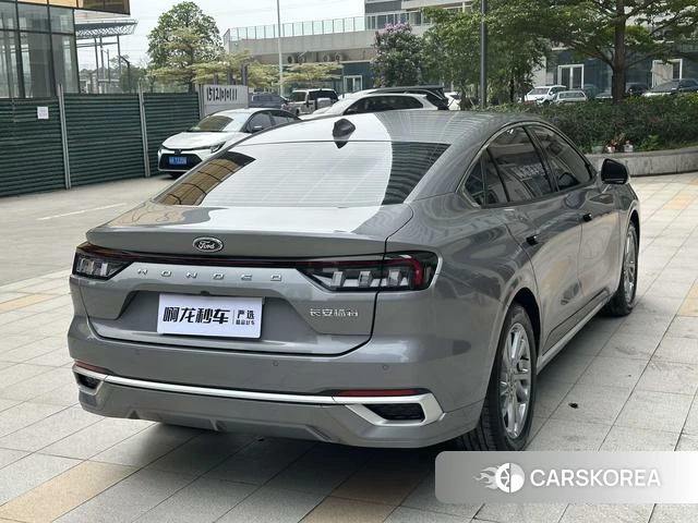 Ford Mondeo 2024 Серебристо-серый из Китая, фото 5