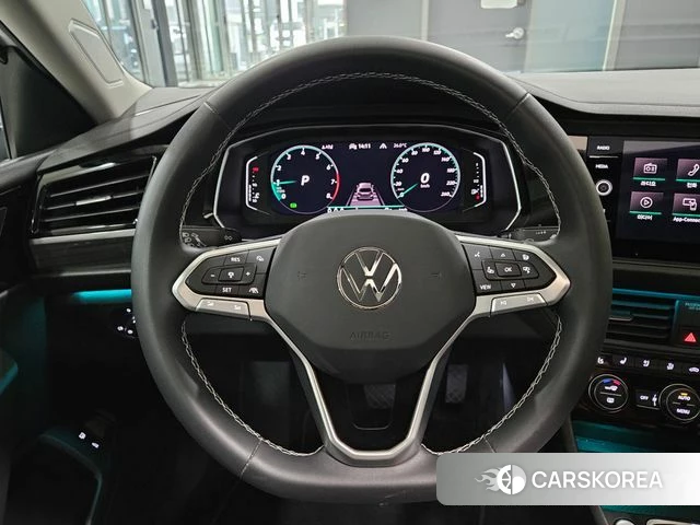 Volkswagen 7th Generation of Jetta 2023 Белый из Кореи, фото 5