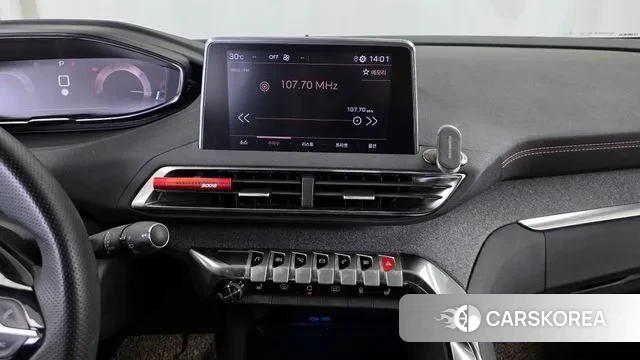 Peugeot 5008 second generation 2021 Белый из Кореи, фото 5