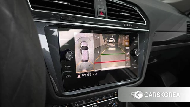 Volkswagen Tiguan second Generation 2019 Белый из Кореи, фото 5