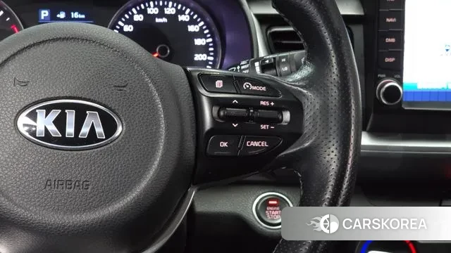 Kia Stonic 2019 Белый из Кореи, фото 5