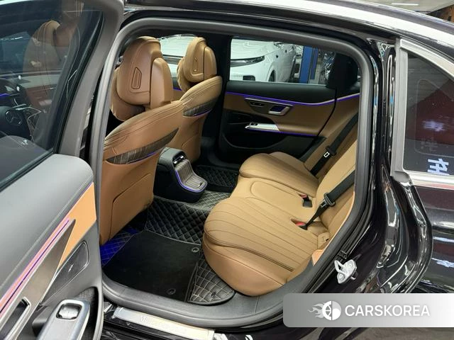 Mercedes-Benz E-class 2024 Черный из Китая, фото 5