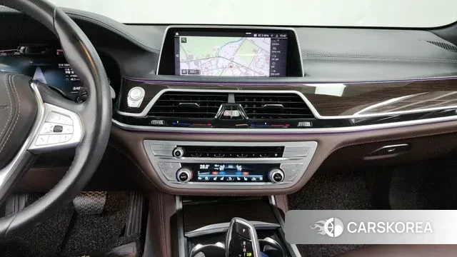 BMW 7 Series (G11) 2020 Черный из Кореи, фото 5