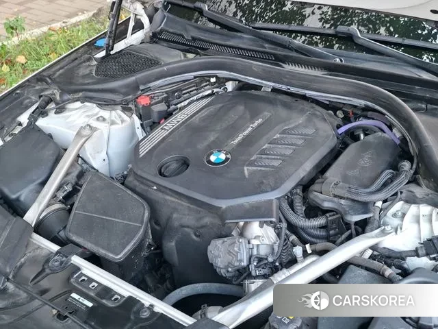 BMW 5 Series (G30) 2021 Белый из Кореи, фото 5