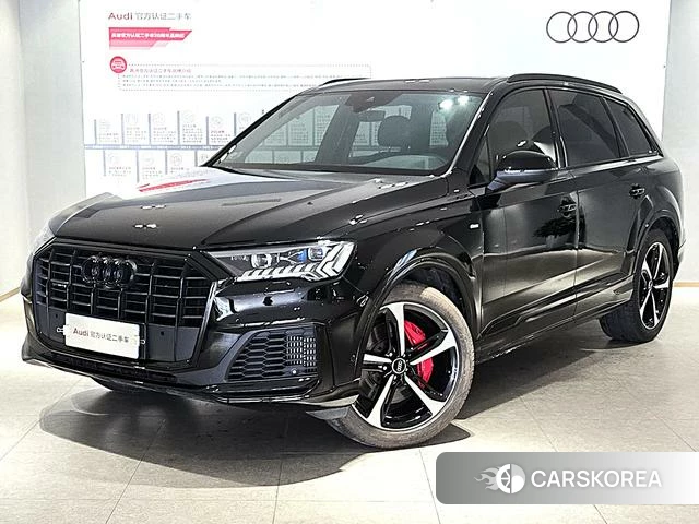 Audi Q7 2022 Черный из Китая, фото 5