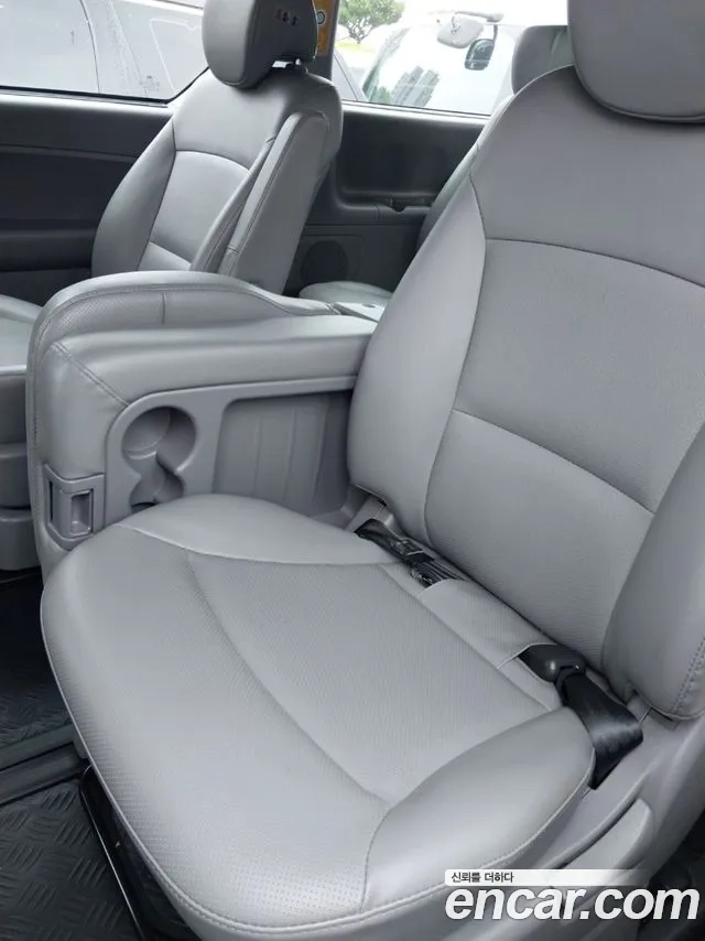 Hyundai The New Grand Starex 2019 Желтый из Кореи, фото 5